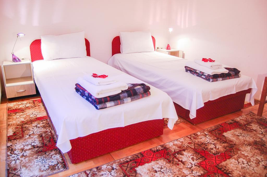Hotel Montenegro Struga Exterior photo